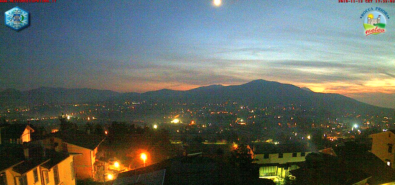 Novembre 2018 luna piena al tramonto